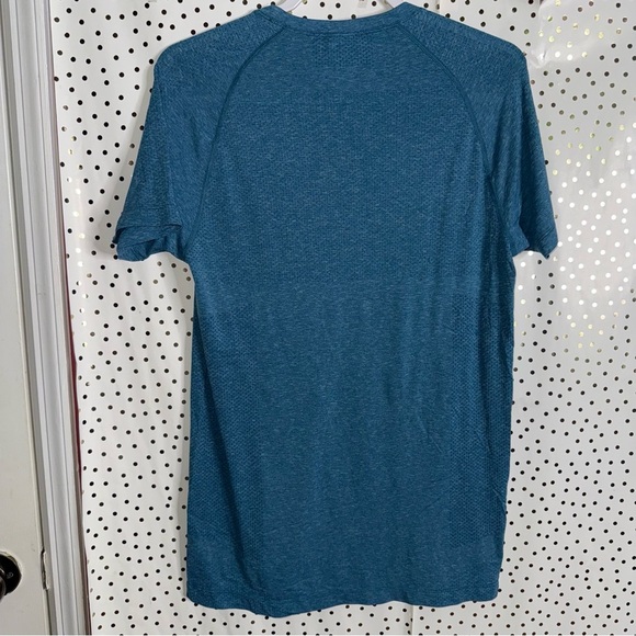 Gymshark Blue Short Sleeve Tee for Active Comfort - Picture 7 of 7